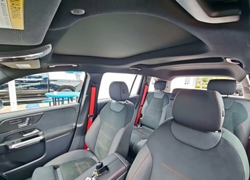 Mercedes GLB SUV AMG 35 2.0 306KM 2024 Mercedes-Benz AMG GLB 35 4MATIC, zdjęcie 9