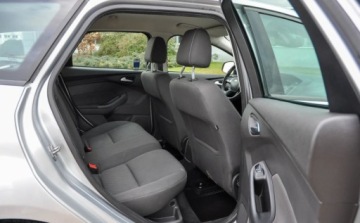 Ford Focus III Kombi 1.0 EcoBoost 100KM 2013 Ford Focus SW Salon PL 2013 r. 114 tys. km Benzyna 100KM, zdjęcie 11
