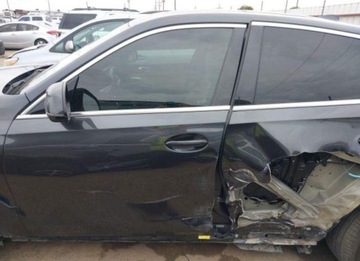 BMW X6 G06 2022 BMW X6 2022, 3.0L, 4x4, od ubezpieczalni 3.0 Benzyna 335KM, zdjęcie 1