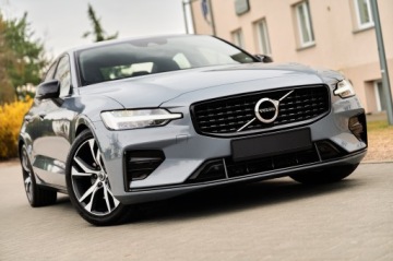 Volvo S60 III 2022 R-DESIGN__ 5 SZTUK W OFERCIE