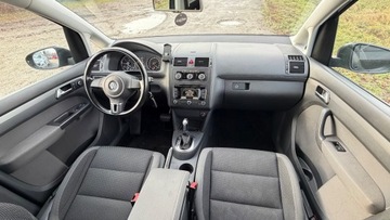 Volkswagen Touran II 2.0 TDI 140KM 2015 Volkswagen Touran Raty 2.0 tdi DSG-Automat Navi Caly w fabrycznym lakierze, zdjęcie 23