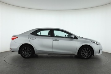 Toyota Corolla XI Sedan 1.6 Valvematic 132KM 2015 Toyota Corolla 1.6 Valvematic, Salon Polska, zdjęcie 5