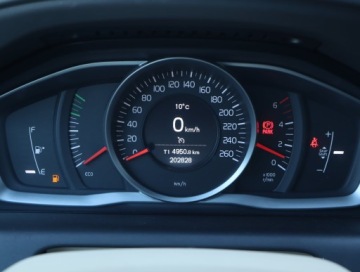 Volvo XC60 I SUV Facelifting 2.0 D4 DRIVE-E 181KM 2015 Volvo XC60 D4, Salon Polska, Serwis ASO, 178 KM, zdjęcie 10