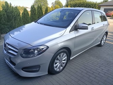 Mercedes Klasa B W246 Sports Tourer 180 BlueEFFICIENCY 122KM 2014 Mercedes-Benz B180 Benzyna Automat