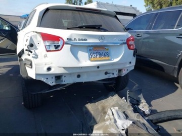 Mercedes GLA II 2020 Mercedes-Benz GLA 2020 MERCEDES-BENZ GLA 250 4MATIC 2.0 Benzyna 255KM, zdjęcie 5