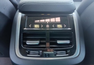 Volvo XC60 II 2022 Volvo XC 60 2.0d B5 Mild Hybrid 235KM 15KM AWD Salon PL Vat 23 2.0 235KM, zdjęcie 35