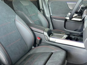 Mercedes GLB SUV 1.3 200 163KM 2025 MERCEDES-BENZ GLB 200 AMG Line Suv 1.3 (163KM) 2025, zdjęcie 8