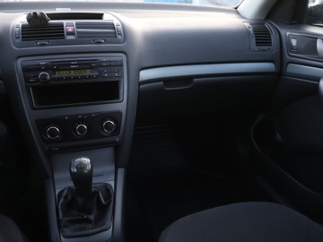 Skoda Octavia II Kombi 1.4 TSI 122KM 2011 Skoda Octavia 1.4 TSI, Salon Polska, Serwis ASO, zdjęcie 7