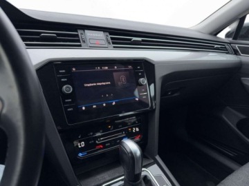 Volkswagen Passat B8 Variant Facelifting 1.5 TSI EVO 150KM 2023 Volkswagen Passat Variant 1.5 TSI Evo Business DSG FV 23 gwarancja 1.5, zdjęcie 19