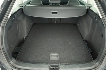 Volkswagen Golf VIII Variant 2.0 TDI 115KM 2022 VW Golf 2.0 TDI, Salon Polska, 1. Właściciel, zdjęcie 17