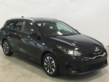 Kia Ceed III Kombi Facelifting 1.5 T-GDI 140KM 2024 KIA Cee&#039;d 1.5 T-GDI Combi 140KM 2024