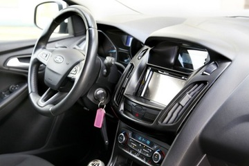 Ford Focus III Hatchback 5d facelifting 1.0 EcoBoost 125KM 2016 Ford Focus Klimatronic Parktronic/6 Bieg/GWARANCJA, zdjęcie 9