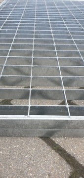 WEMA РЕШЕТКА КАК НОВАЯ 121/122/5 см, ПЛАТФОРМЫ, ПЛАТФОРМЫ