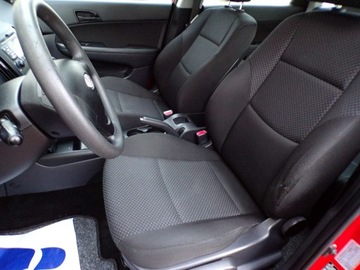 Hyundai i30 I CW Facelifting 1.4 DOHC 109KM 2010 Hyundai i30 Klimatyzacja / Gwarancja / 1.4 / 109KM, zdjęcie 18