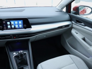 Volkswagen Golf VIII Hatchback 1.0 TSI 110KM 2021 VW Golf 1.0 TSI, Salon Polska, Klima, Klimatronic, zdjęcie 7