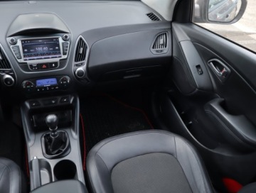 Hyundai ix35 SUV Facelifting 2.0 CRDi 136KM 2014 Hyundai ix35 2.0 CRDi, Salon Polska, zdjęcie 7