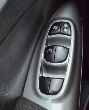 Nissan Juke I SUV Facelifting 1.6i 112KM 2018 Nissan Juke Salon Polska 51 tys kilometrow 1.6 Benzyna 112KM, zdjęcie 15