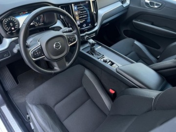 Volvo XC60 II Crossover T4 190KM 2019 Volvo XC 60 SalonPL T4 Momentum Pro LED City Safet, zdjęcie 10
