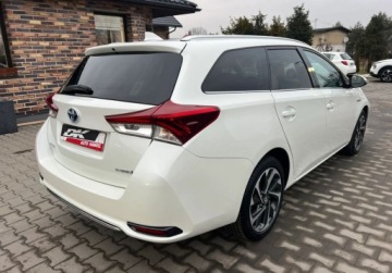Toyota Auris II 2017 Toyota Auris 1.8 Hybryda Klimatyzacja Nawigacja Kamera 1.8 Hybryda 99KM, zdjęcie 1
