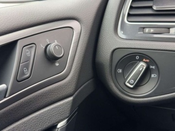 Volkswagen Golf VII Variant Facelifting 1.5 TSI ACT 150KM 2019 Volkswagen Golf Variant ACC LED Bluetooth Czujniki parkowania Podgrzewana, zdjęcie 19