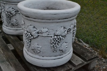 Doniczka betonowa Winogrono 45 cm fi 48