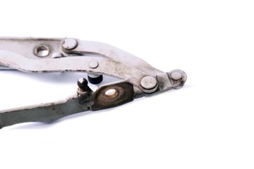 BMW E46 Петля задней двери правая задняя, ​​титаново-серебристый