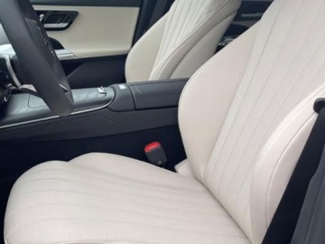 Mercedes Klasa E W214 Sedan 2.0 220d 197KM 2025 E Klasa 220 d 4-Matic AMG 2.0 197KM 2025, zdjęcie 3