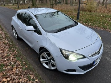 Opel Astra J Hatchback 5d 2.0 CDTI ECOTEC 165KM 2012 Opel Astra GTC 2.0 CDTI 165 km Navi BiXenon Led, zdjęcie 13