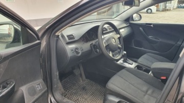 Volkswagen Passat B7 Variant 2.0 TDI CR DPF BlueMotion 140KM 2010 VW PASSAT Variant 2.0 TDI 140 KM DSG, zdjęcie 19