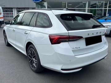 Skoda Octavia IV Liftback 1.5 TSI EVO 150KM 2024 SKODA Octavia Selection 1.5 TSI mHEV DSG Combi 150KM 2024, zdjęcie 3