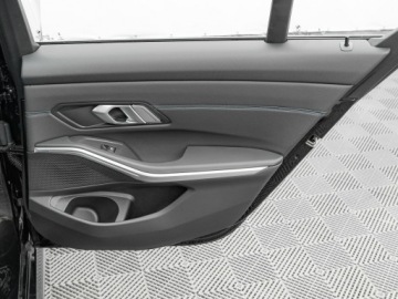 BMW Seria 3 G20-G21 Limuzyna 2.0 320d 190KM 2022 BMW 320 GD2F494#320d xDrive M Sport Podgrz.f K.cof, zdjęcie 26