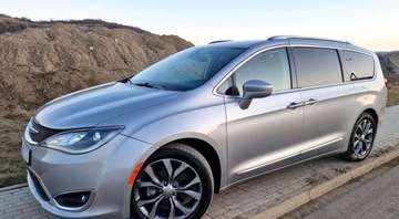 Chrysler Pacifica II 3.6 V6 291KM 2020 Chrysler Pacifica 3.6 V6 291KM Skora LED El. DrzwiKlapa 3.6 Benzyna 291KM