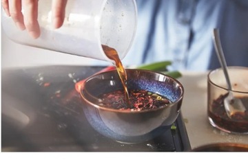 Шейкер ИКЕА СТАНДАРТМАТТ 500 мл с мерным стаканом