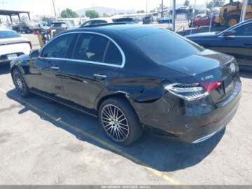 Mercedes Klasa C W206 2024 Mercedes-Benz Klasa C 300 2024 2.0l 2.0 Benzyna 255KM, zdjęcie 3