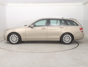 Mercedes Klasa C W204 Kombi T204 2.2 220CDI BlueEfficiency 170KM 2009 Mercedes C C 220 CDI, 167 KM, Automat, Navi, zdjęcie 2