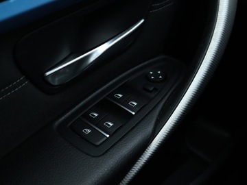 BMW Seria 3 G20-G21 Touring 2.0 320i 184KM 2019 BMW 3 320 i, Salon Polska, Automat, Klima, zdjęcie 14