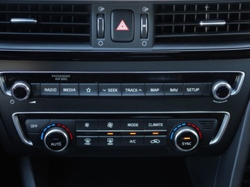 Kia Optima II Sedan Facelifting 1.6 T-GDI 180KM 2019 Kia Optima 1.6 T-GDI, Salon Polska, Serwis ASO, zdjęcie 15