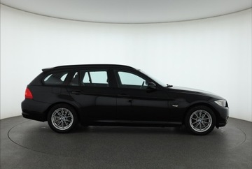 BMW Seria 3 E90-91-92-93 Touring E91 2.0 318i 143KM 2011 BMW 3 318 i, Skóra, Klima, Klimatronic, Tempomat, zdjęcie 5