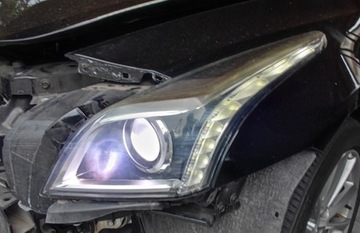 CADILLAC CTS III 2014 - 2019 SVĚTLO XENON PŘEDNÍ LEVÝ