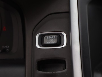 Volvo XC60 I SUV 2.4 D5 215KM 2011 Volvo XC60 D5, Salon Polska, 211 KM, 4X4, zdjęcie 16