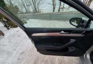 Volkswagen Passat B8 Limousine 2.0 TDI BlueMotion Technology 150KM 2015 Volkswagen Passat Volkswagen Passat 2.0 TDI (BlueMotion Technology) DSG Hi, zdjęcie 9