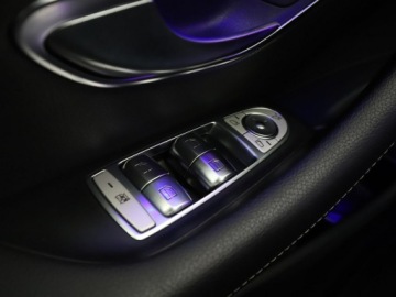 Mercedes Klasa E W213 2019 Mercedes E 200 mHEV 4x4 automat full LED, zdjęcie 35