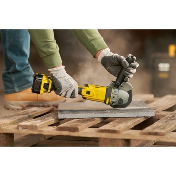 УГЛОВАЯ ШЛИФОВАЛЬНАЯ МАШИНА STANLEY FATMAX 125MM SFMCG400B