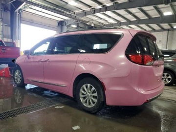 Chrysler Pacifica II 3.6 V6 291KM 2017 Chrysler Pacifica 2017r., Touring L, 3.6L, od ubezpieczalni 3.6 Benzyna, zdjęcie 2