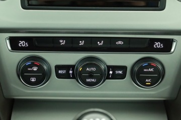 Volkswagen Passat B8 Variant 2.0 TDI 150KM 2015 VW Passat 2.0 TDI, Navi, Klima, Klimatronic, zdjęcie 9