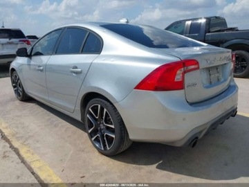 Volvo S60 III 2018 Volvo S60 2018 Volvo S60 T5 FWD Dynamic 2.0 Benzyna 240KM, zdjęcie 2