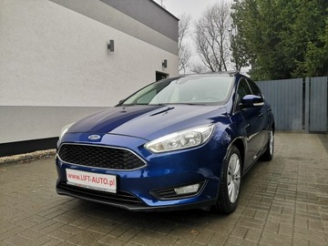 Ford Focus III Hatchback 5d facelifting 1.0 EcoBoost 125KM 2015 Ford Focus 1.0 125KM Benzyna # Klima # Tempomat #