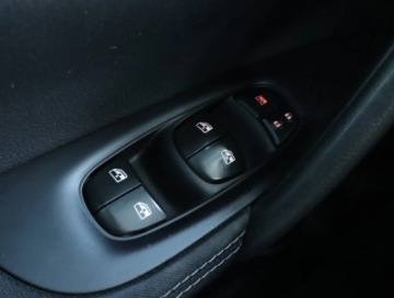 Nissan Qashqai II Crossover Facelifting 1.5 dCi 110KM 2018 Nissan Qashqai 1.5 dCi, Klima, Klimatronic, zdjęcie 14