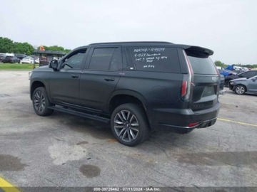 Cadillac Escalade III 2021 Cadillac Escalade 2021 3.0l 3.0 Diesel 277KM, zdjęcie 4