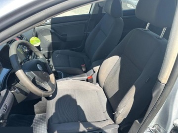 Volkswagen Golf V Hatchback 1.9 TDI 105KM 2008 Volkswagen Golf 1.9 TDI DPF Trendline 105KM 2008r, zdjęcie 13